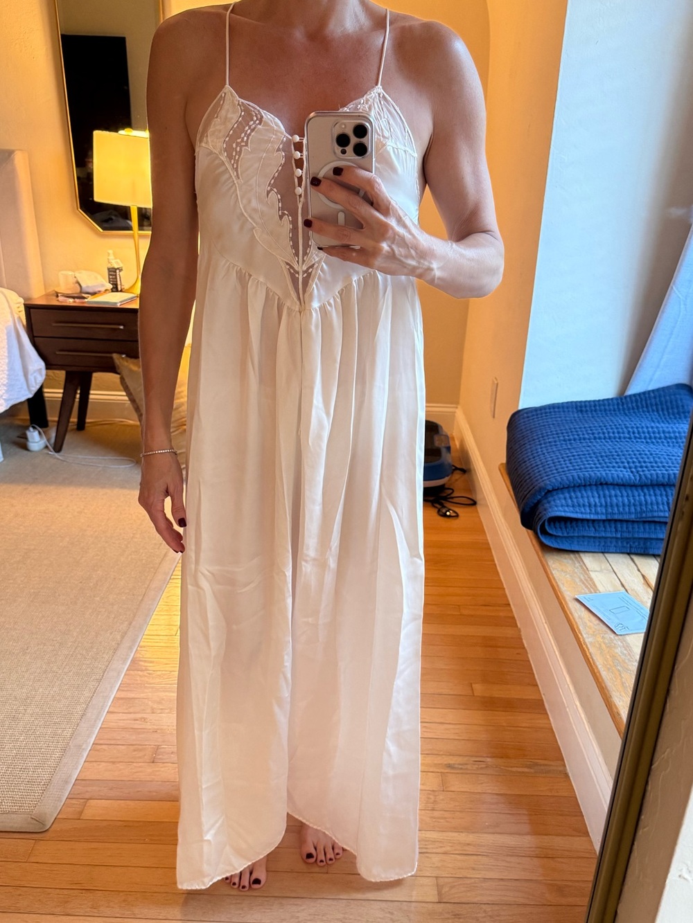 Vintage! Ivory Bridal night gown and robe set. NEVER WORN! 2 piece set
